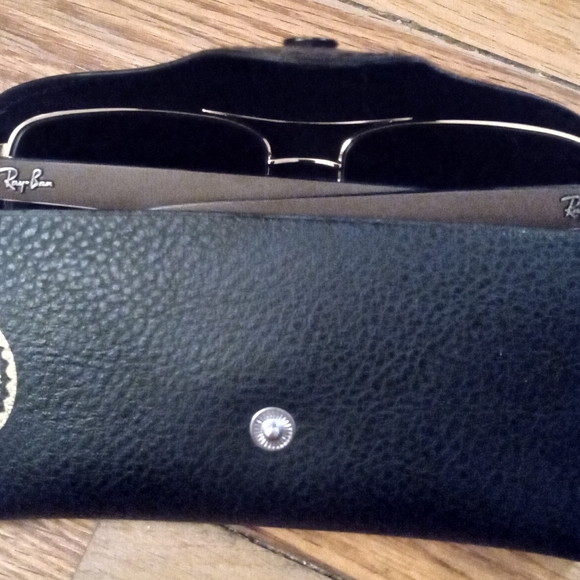 Ray Ban Sunglasses - Picture 5 of 6